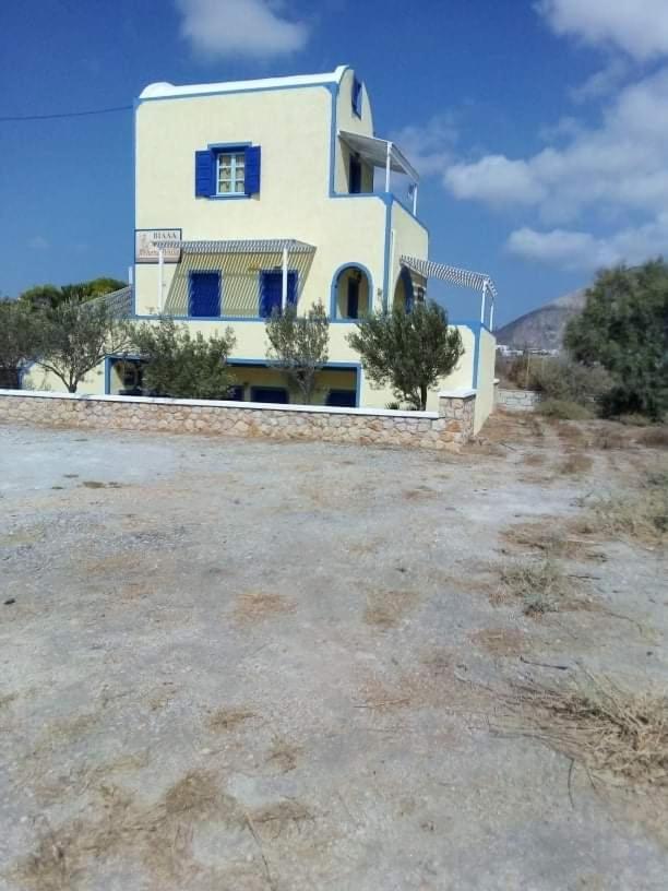 Darzenta Athina Beach Houses Perissa Exterior foto